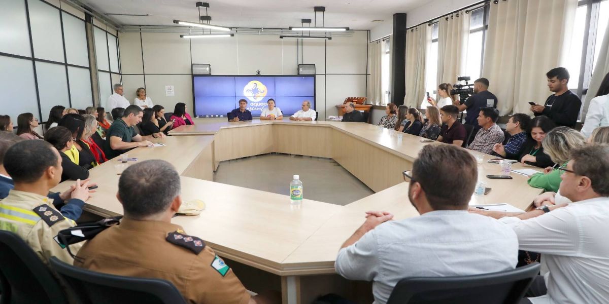 Cascavel lança campanha do agasalho "Aquece Cascavel" para ajudar pessoas em vulnerabilidade social