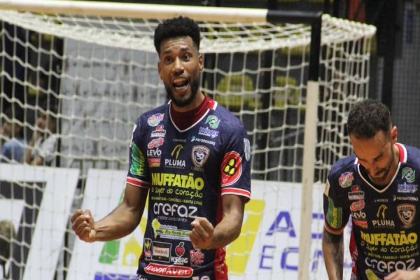 Cascavel Futsal vence Corinthians em grande jogo no Ginásio Wlamir Marques