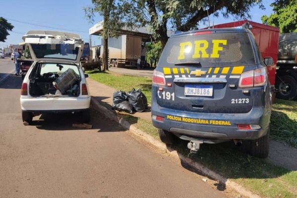Kadett é abordado pela PRF com mais de 100 quilos de maconha na BR-376