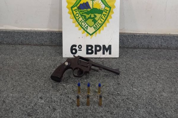 PM atende ocorrência de violência doméstica e apreende arma de fogo no bairro Universitário