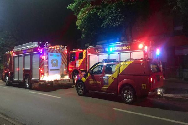 Imagem referente a notícia: Corpo de Bombeiros é acionado novamente para combater princípio de incêndio no HUOP