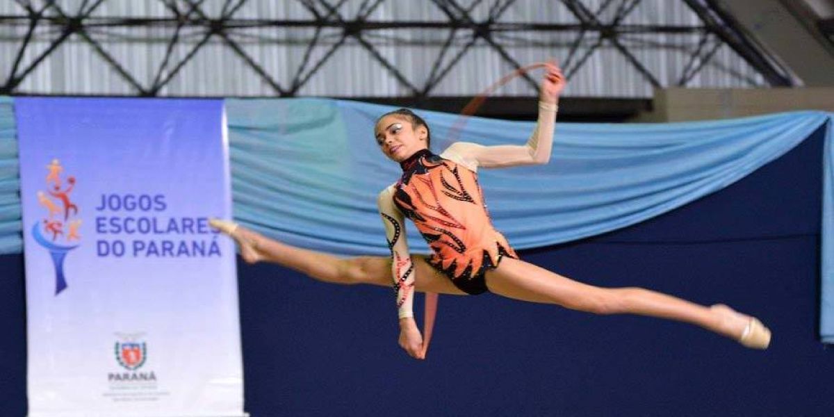 Ginastas paranaenses campeãs do mundo e Jogos Escolares marcam final de semana esportivo