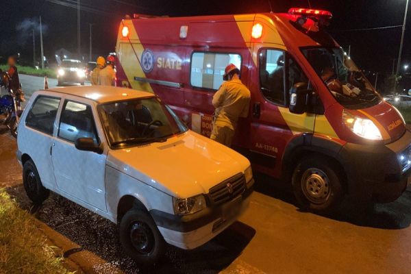 Imagem referente a notícia: Motociclista fica ferida após colisão na PR-486, em Cascavel