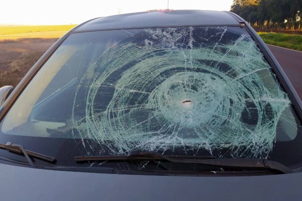 Jovem fica gravemente ferido em acidente na BR-467, em Cascavel