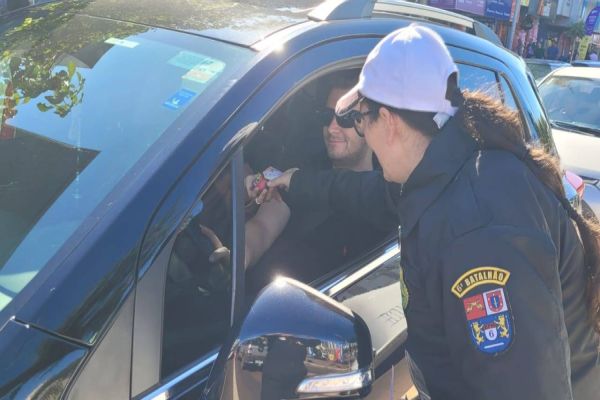 Polícia Militar realiza ações integradas do Maio Amarelo com dicas de segurança para as mães