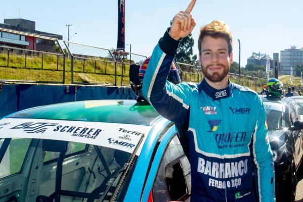 Imagem referente a notícia: Incidentes foram os destaques deste domingo na etapa de Cascavel da MBR