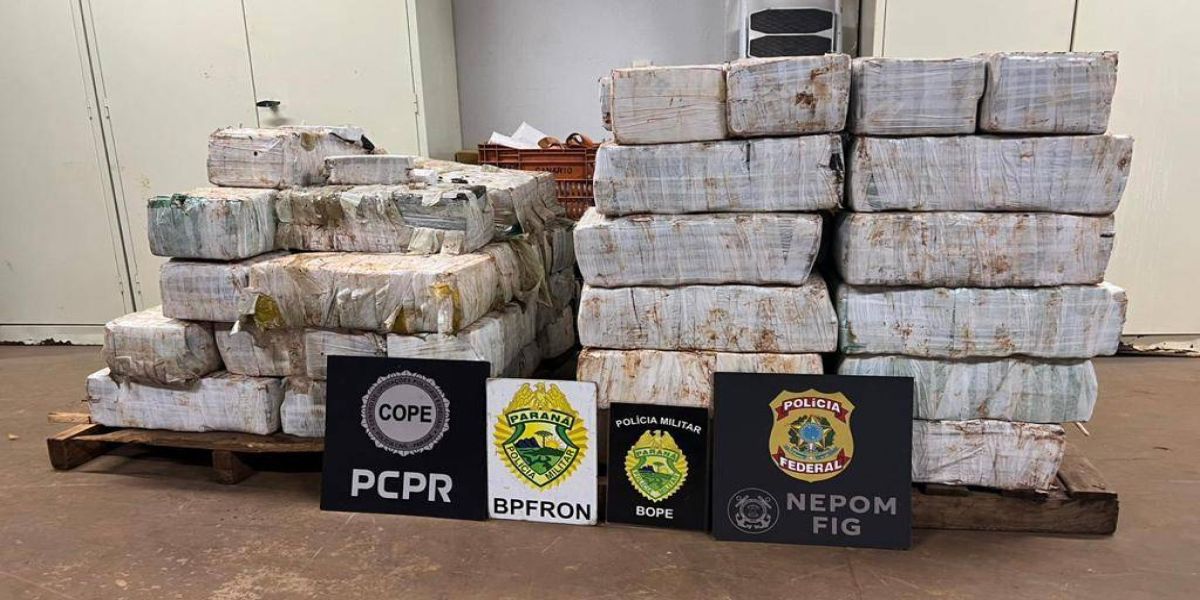 PF e BPFron apreende quase uma tonelada de drogas no lago de Itaipu