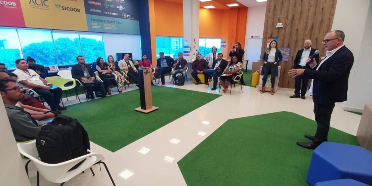 Acic recepciona comitiva de líderes políticos de Roraima