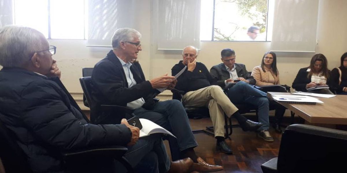 Conselho de sanidade agropecuária alerta sobre cuidados para a gripe aviária no Paraná