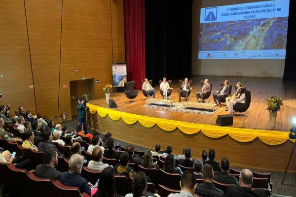 1º Fórum de Segurança Viária e Mobilidade Urbana promove discussões em Cascavel