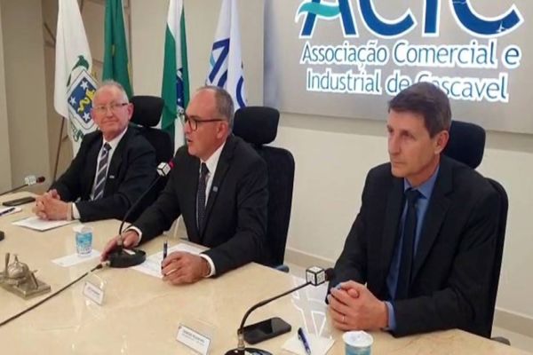 Imagem referente a notícia: Siro Canabarro assume presidência da Acic e traz novos desafios para o setor empresarial de Cascavel