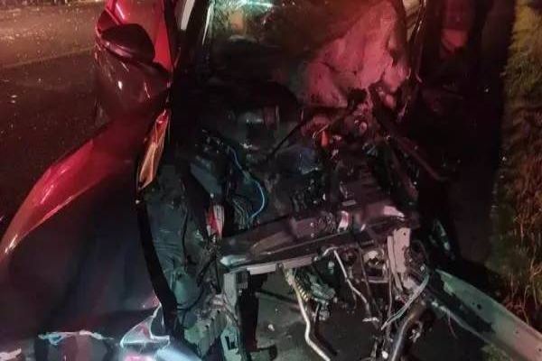 Tragédia na PR-323: Bebê de dois anos morre em acidente envolvendo ônibus e carro