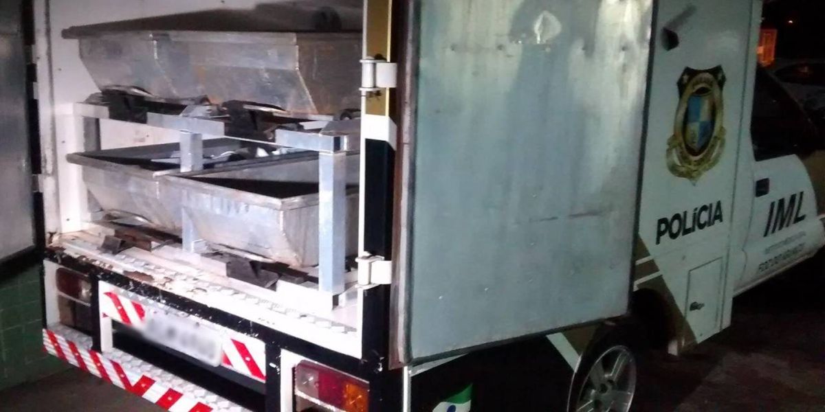 Homem morre carbonizado durante incêndio em residência em Foz do Iguaçu