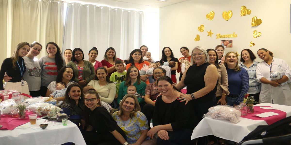 Banco de leite do Huop realiza café da tarde para mães doadoras