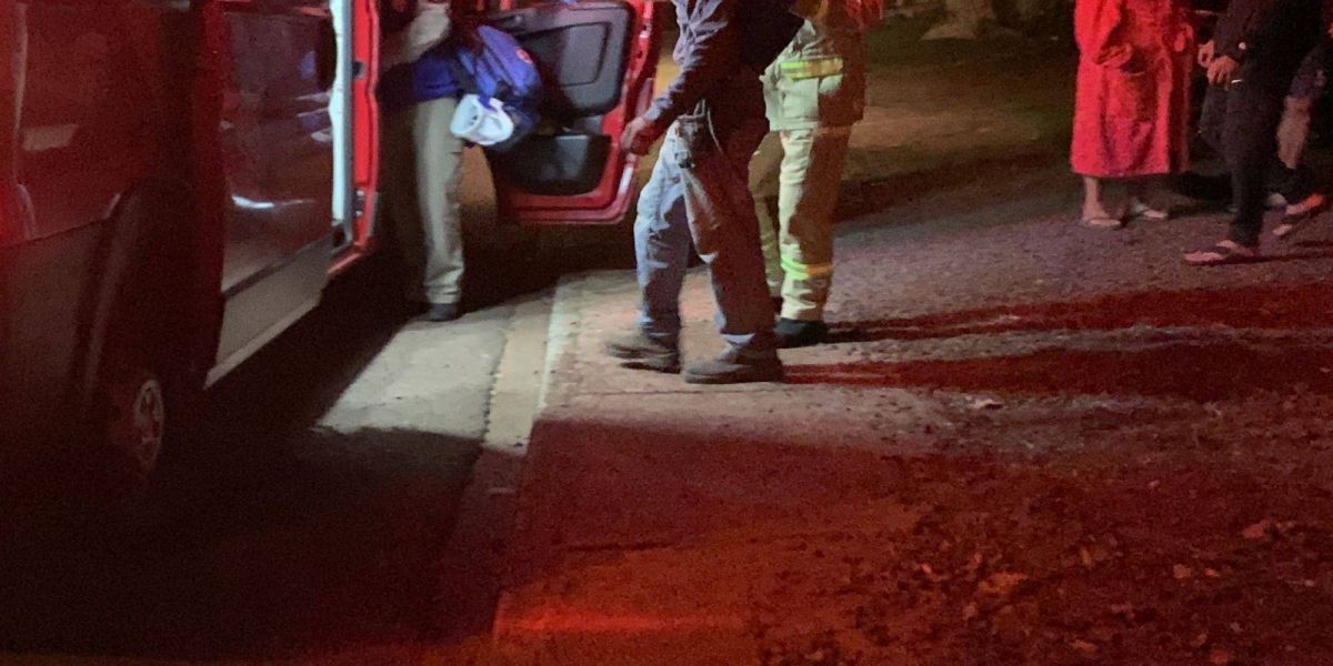 Homem é esfaqueado nas costas ao tentar ajudar mulher chorosa no Bairro Cataratas