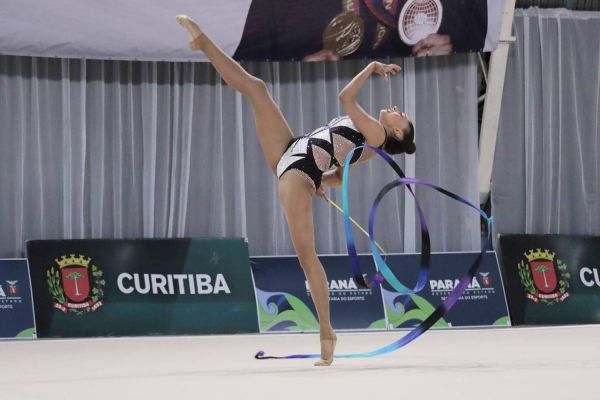 Campeonato Paranaense de Ginástica Rítmica termina com destaques internacionais no pódio