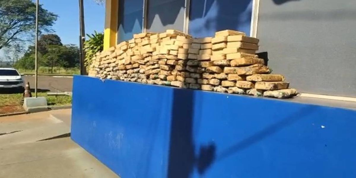Polícia Rodoviária Federal apreende 204kg de crack que estavam ocultos em pneu de caminhão