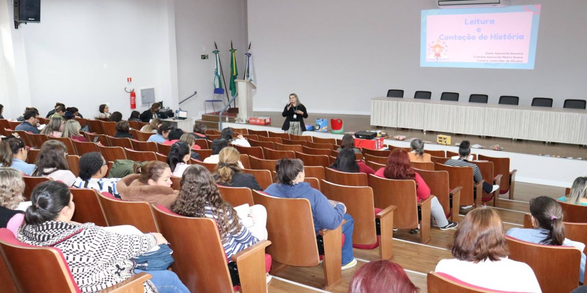 Secretaria de Educação de Cascavel promove formação pedagógica para fortalecer o Projeto LeiturAção