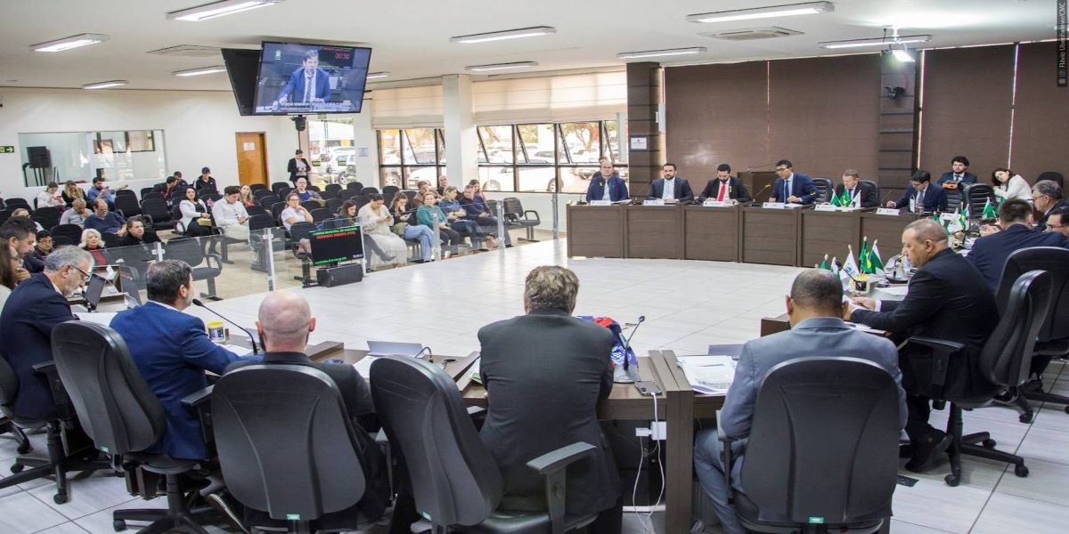 ​​Câmara de Cascavel pede liberação do Canabidiol e aripiprazol pelo SUS