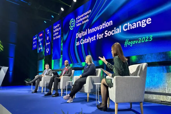 Foto relacionada a notícia: Paraná busca novas tecnologias na maior conferência de governança digital do mundo
