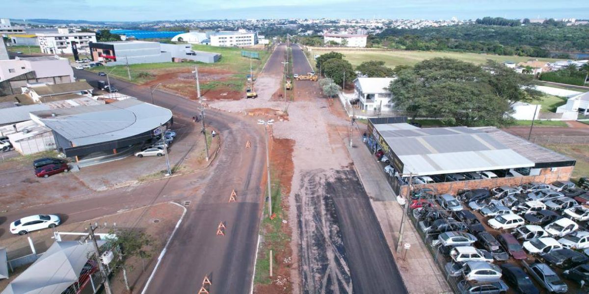 Obras de reestruturação avançam na Avenida Rocha Pombo em Cascavel
