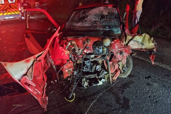 Imagem referente a notícia: Grave acidente na BR-467 deixa quatro pessoas feridas entre Cascavel e Toledo