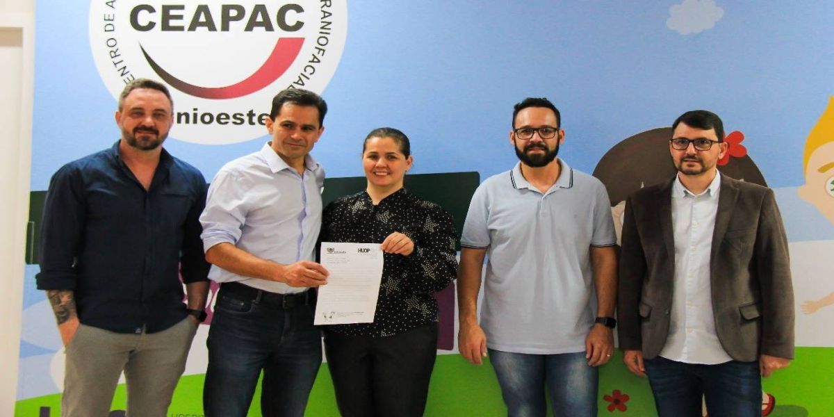 Diretoria do HUOP aproveita visita de deputado para solicitar recursos ao CEAPAC