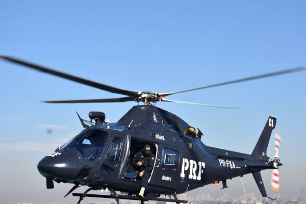 Helicóptero da PRF lançará 4 toneladas de sementes de palmeira em área de reserva legal