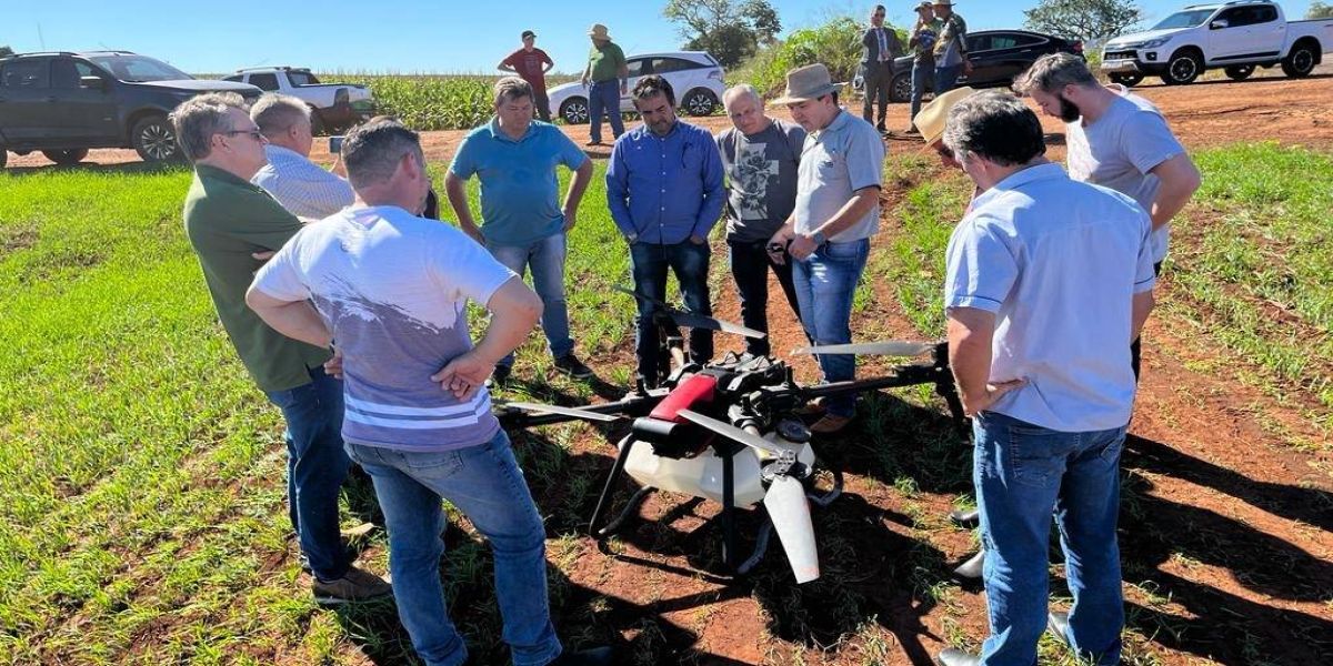 Inédito: Câmara de Corbélia aprova uso de drone para aplicação de agrotóxicos e biocidas