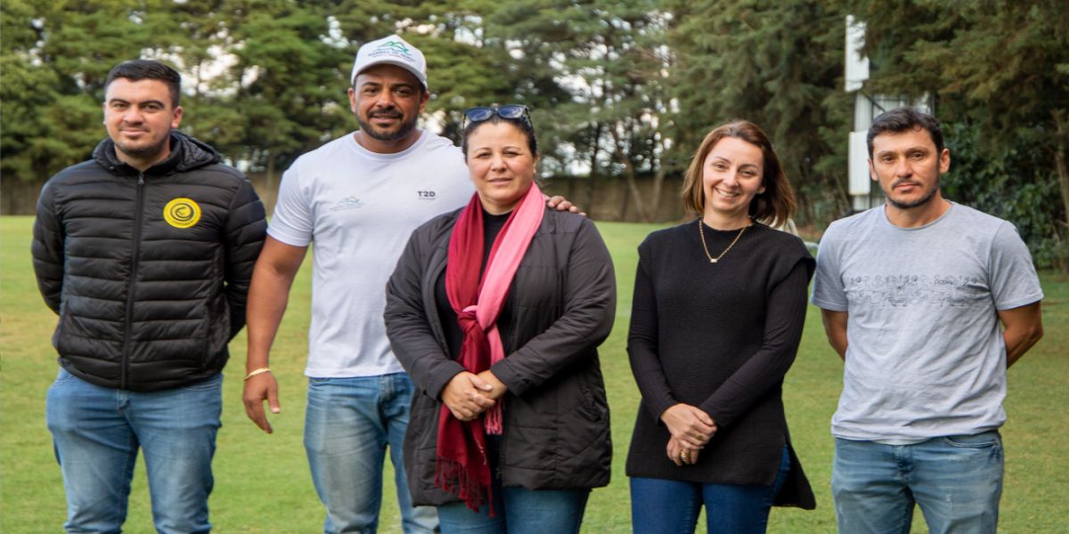 Representantes da prefeitura de Ibema visitam CT do Cascavel