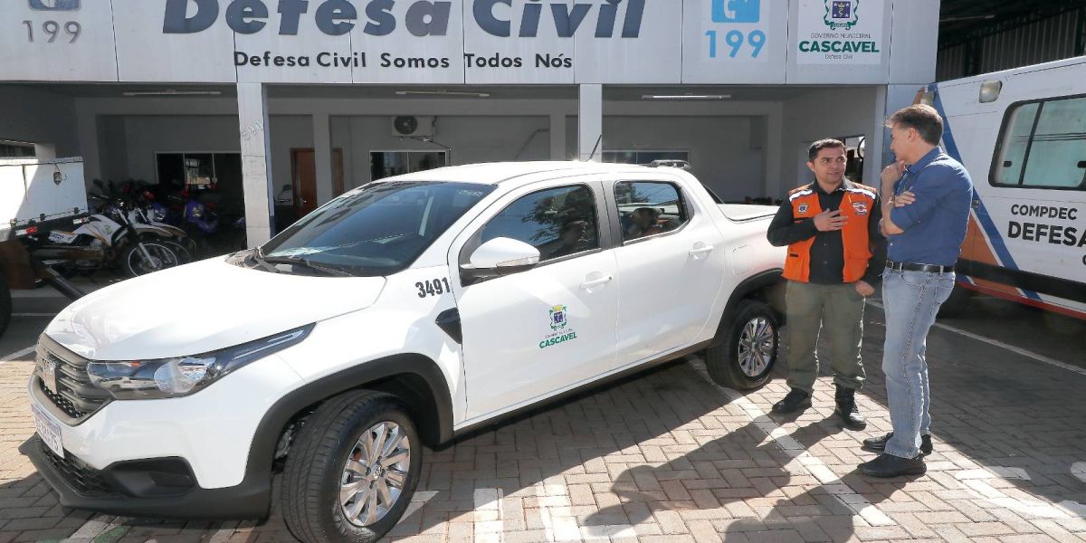 Defesa Civil recebe novo veículo para deslocamento de equipes