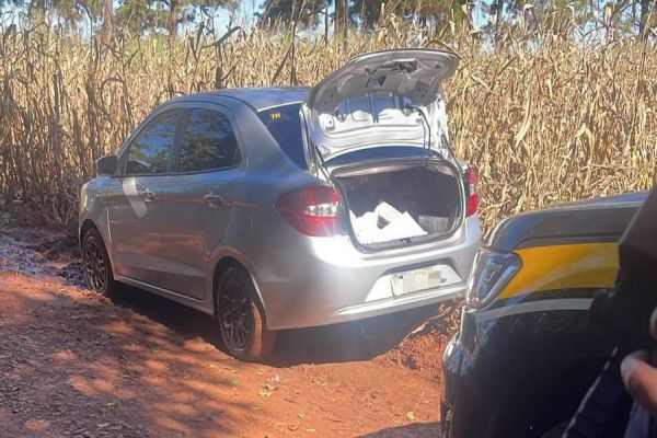 Polícia Rodoviária Federal recupera veículo roubado em São Miguel do Iguaçu