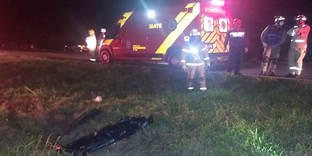 Motorista morre após capotamento na BR 467, próximo ao Contorno Oeste em Cascavel
