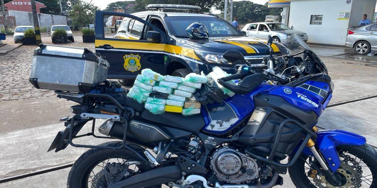 PRF apreende em Floresta cocaína e pasta base avaliada em mais de quatro milhões de reais