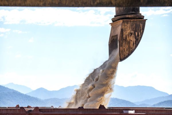 Corredor Leste de Paranaguá teve recorde de movimentação em maio com 2,5 milhões de toneladas