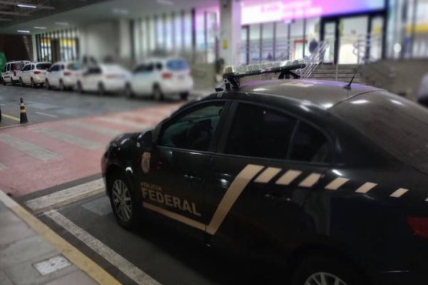 Passageiro é detido após ameaça de bomba em aeronave no Aeroporto Internacional das Cataratas