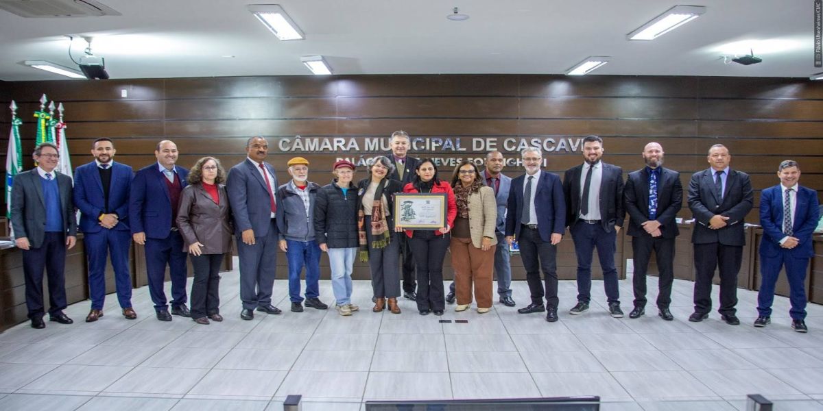 APP Sindicato recebe moção de aplausos da Câmara de Cascavel