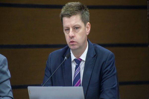 Pedro Sampaio apela ao Senado para tornar permanente diagnóstico para autistas