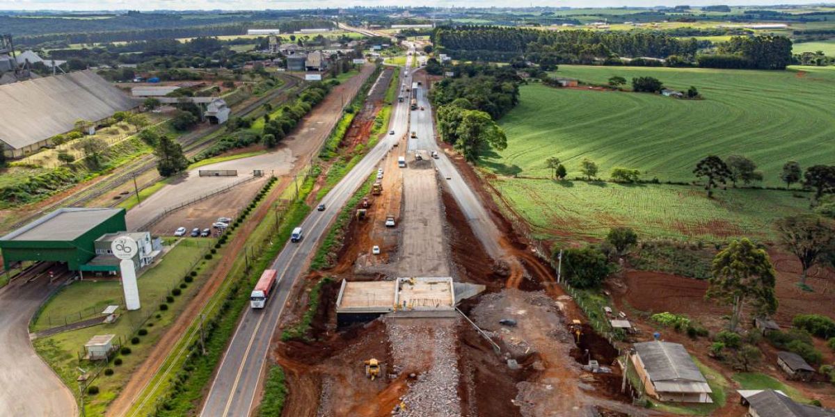 Sete deputados participam de fórum inédito que vai pensar futuro do Oeste