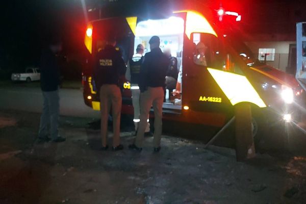 Homem é ferido por disparos de arma de fogo durante desentendimento em bar no Bairro Universitário