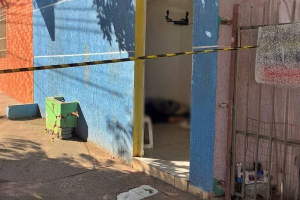 Homem de 42 anos é encontrado morto em residência no Bairro Coqueiral em Cascavel