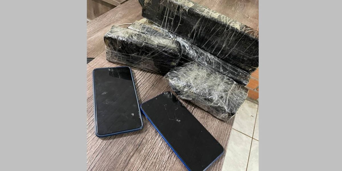 Polícia Militar prende dois indivíduos por tráfico de drogas em Corbélia