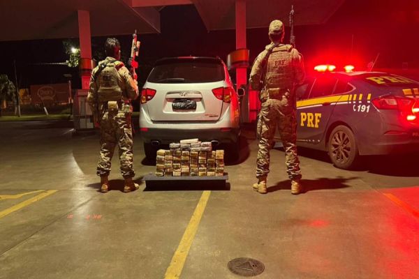Imagem referente a notícia: PRF apreende segunda carga de Cocaína na mesma semana em Goioerê