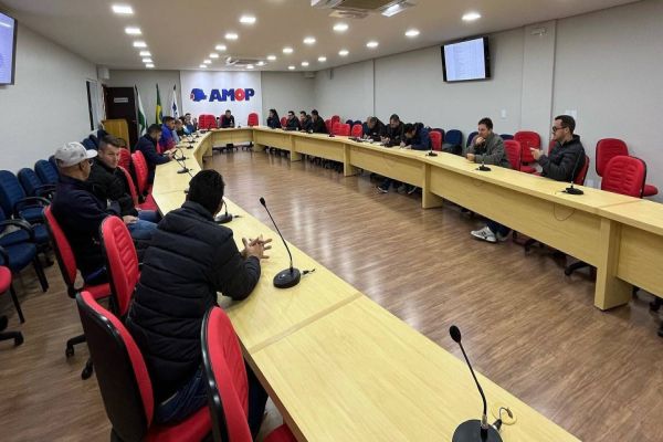AMOP promove reunião para definir chaves do Campeonato Regional de Futsal
