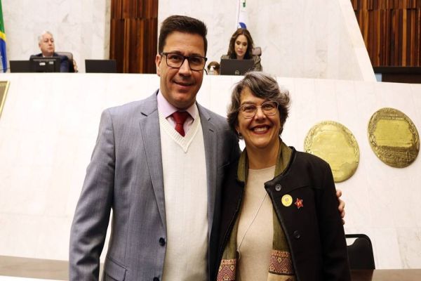 Professora Liliam leva demandas de Cascavel para a Assembleia Legislativa do Paraná