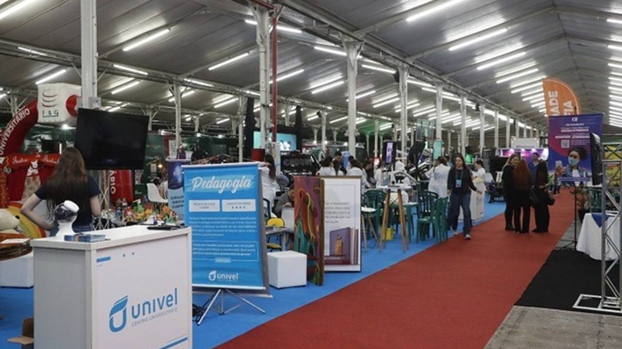 Feira das Profissões contará com mais de 30 expositores com novidades para quem busca o mercado de trabalho