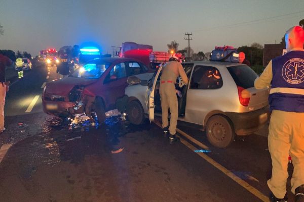 Imagem referente a notícia: Grave acidente na BR-369 em Cascavel, deixa uma pessoa ferida e resulta na detenção de motorista