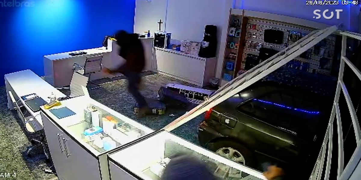 Gangue da Marcha a Ré realiza furto em loja de eletrônicos em Cafelândia