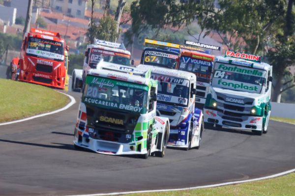 Pedro Muffato recupera a liderança do campeonato em Londrina
