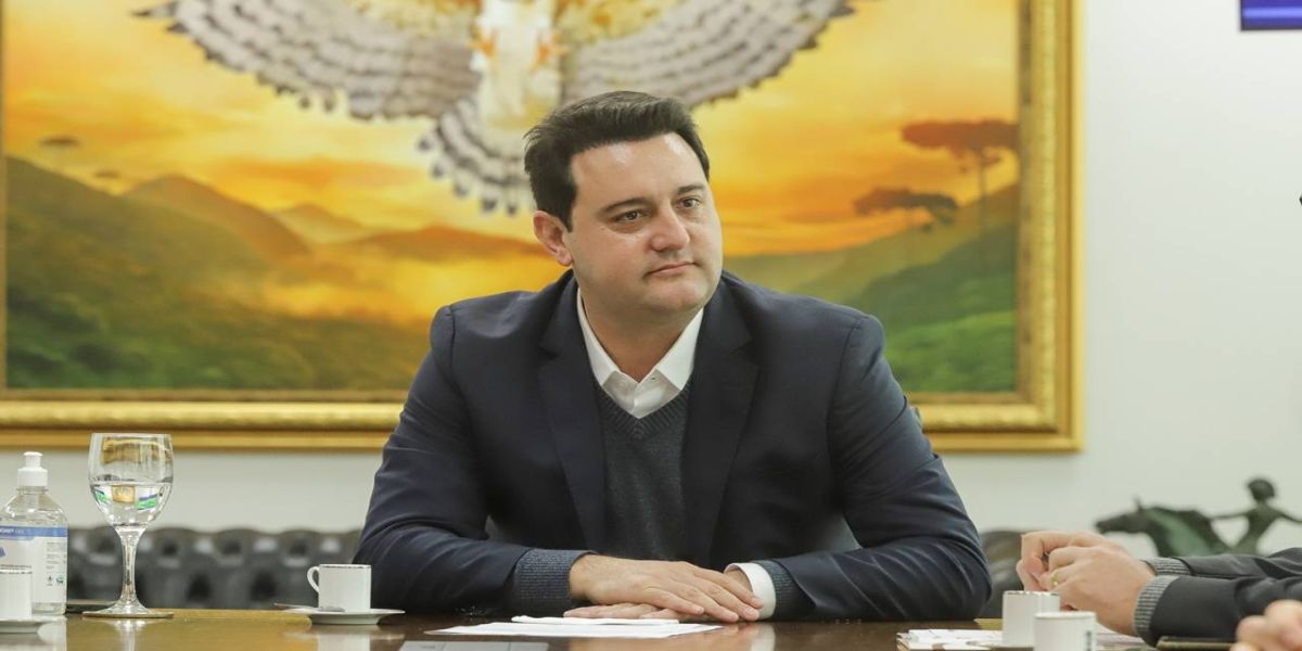 Governo apresenta projetos de lei com reajuste de servidores e reestruturação de carreiras